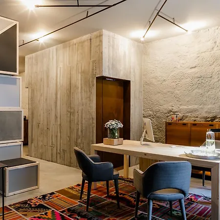 Armazem Luxury Housing- Architectural & Design 4* ポルト