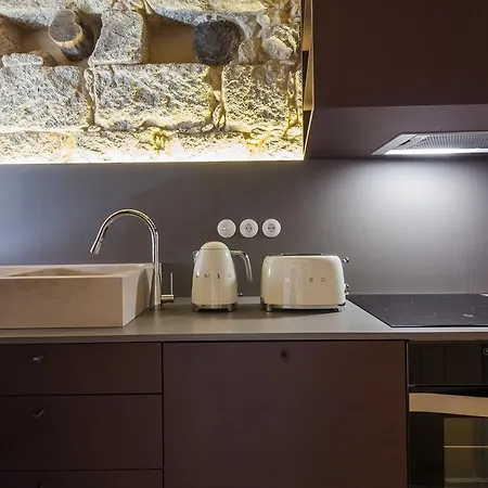 ゲストハウス Armazem Luxury Housing- Architectural & Design 4*