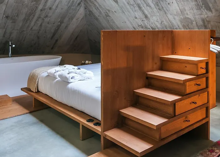 Armazem Luxury Housing- Architectural & Design 4* Porto